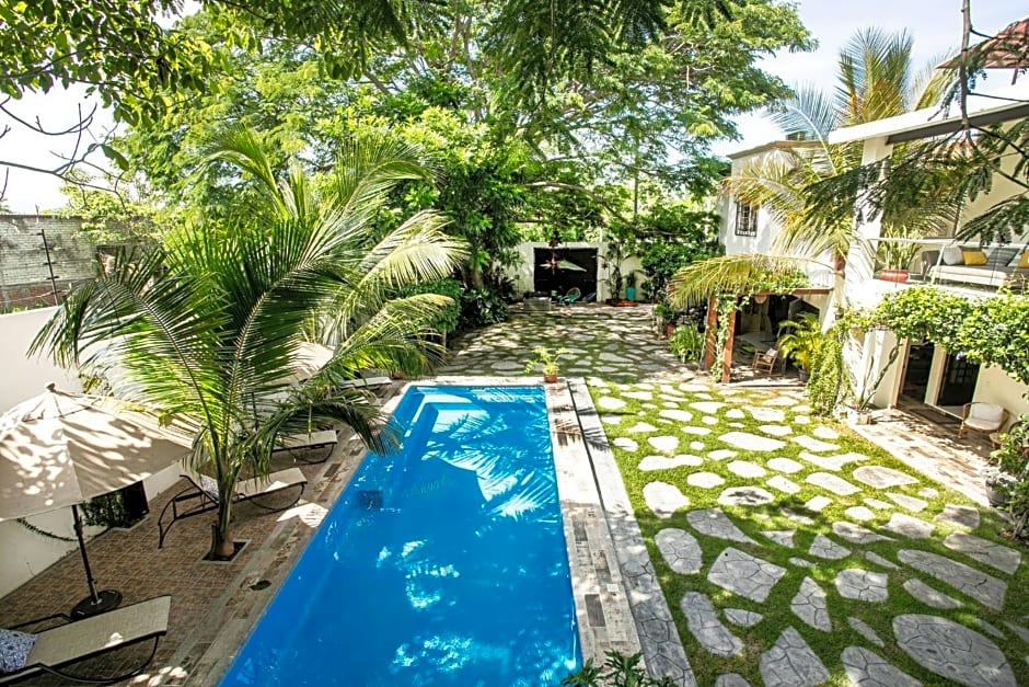 Villas Parota Inn