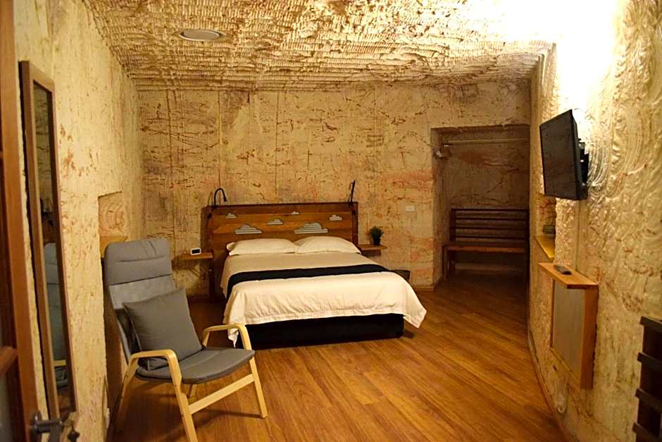 Dug Out B&B