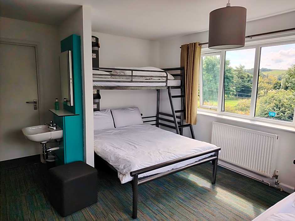 Photo 1 of 5 of 5 Bed Double Private Room Ensuite