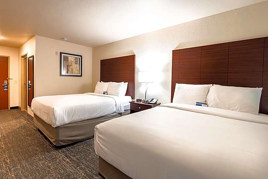 Cobblestone Inn & Suites - Big Lake