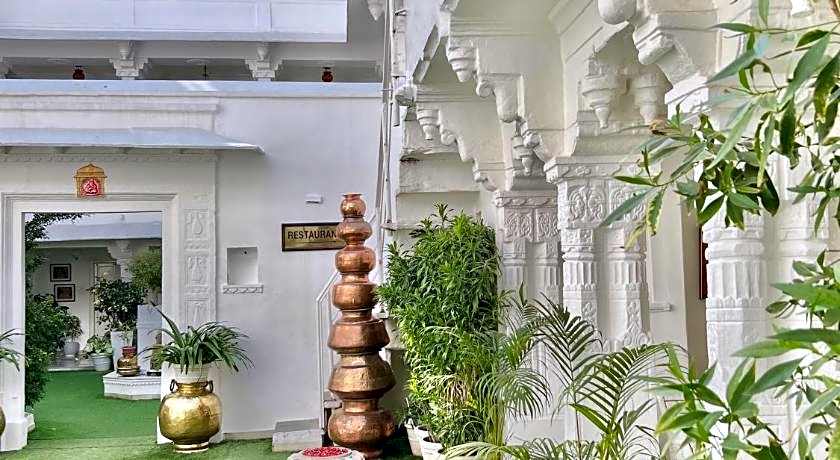 Jagat Niwas Palace Hotel