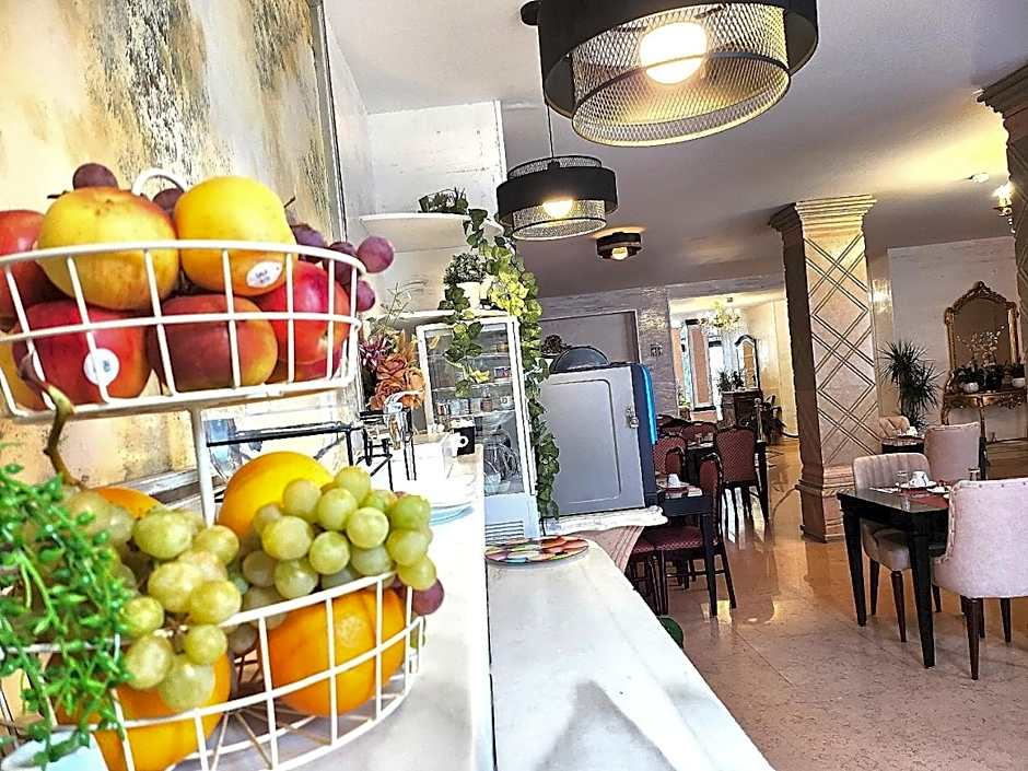 HOTEL ROYAL Paris Ivry