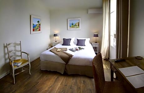 Standard Twin Room with Sea View