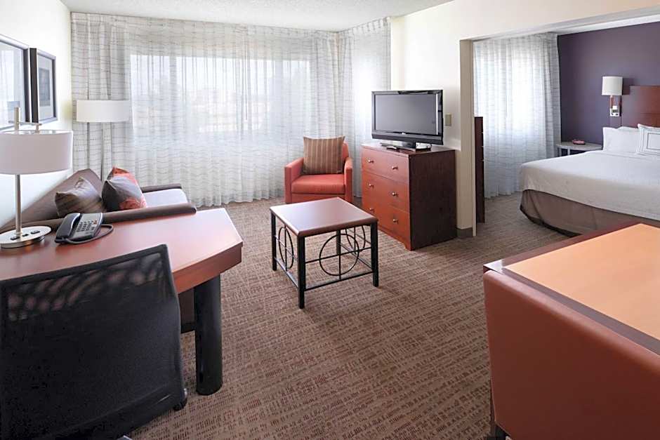 Sonesta ES Suites Dallas Central Expressway – Dallas, TX