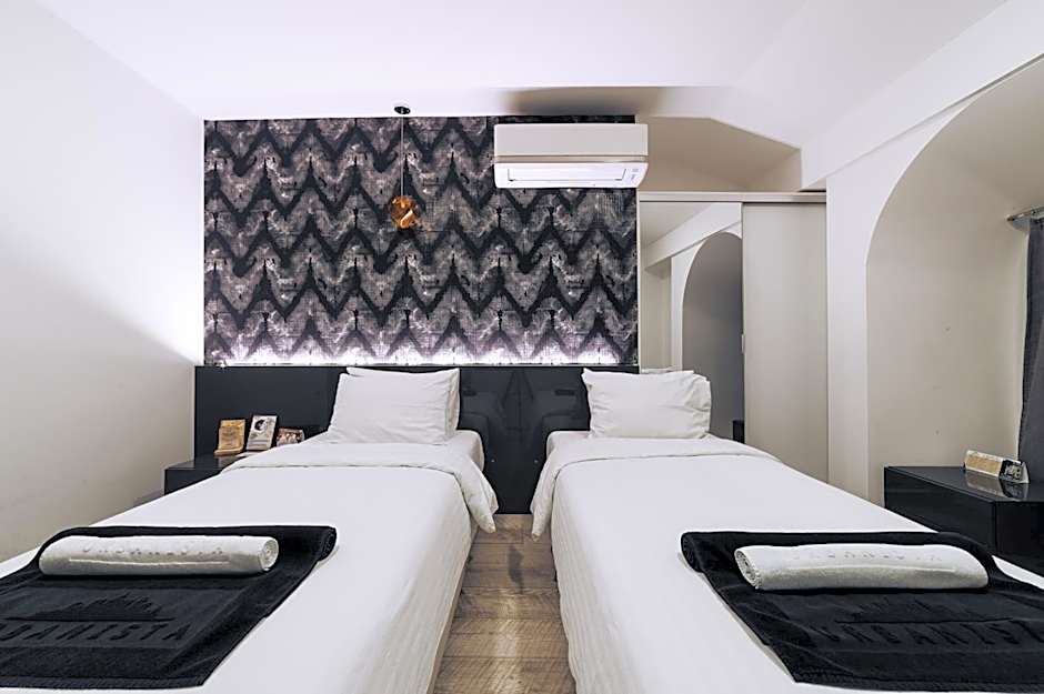 Urbanista Hotel & Bar