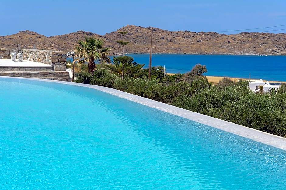Kymo Luxury Suites Paros
