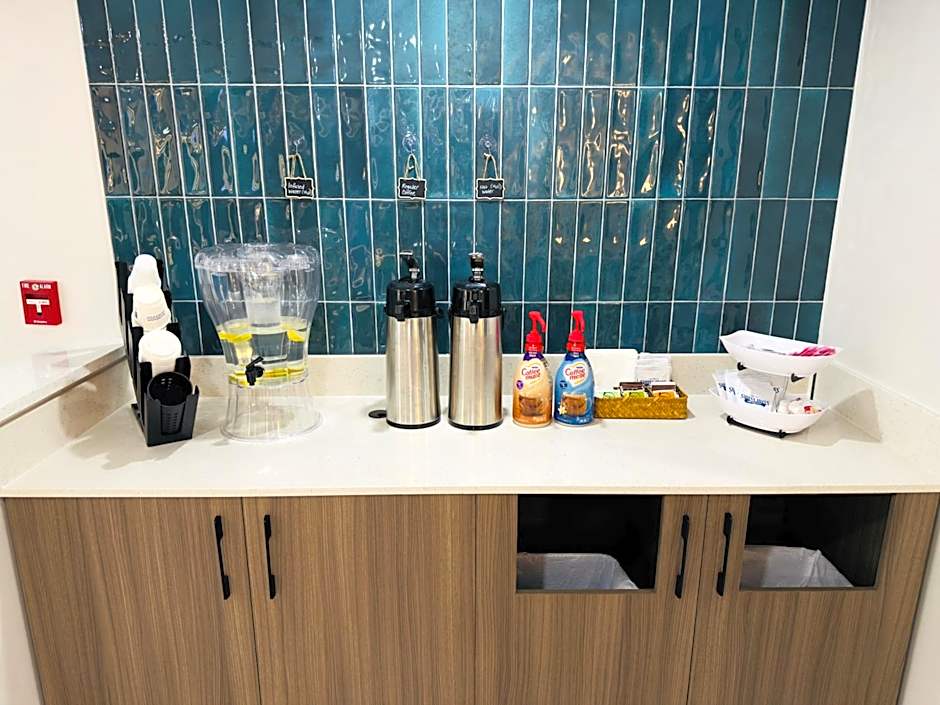 La Quinta Inn & Suites by Wyndham Atlanta Roswell