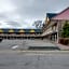 Falls Inn Near Casino Niagara By OYO