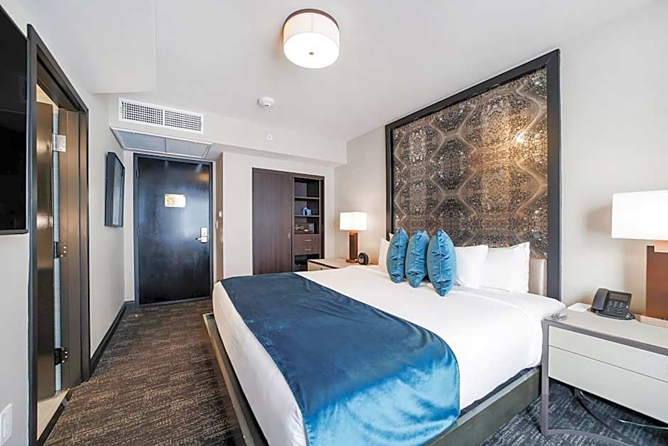 Photo 1 of 7 of Standard 1 Queen Bed