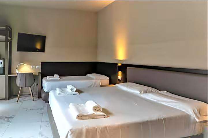 Hotel Aaron