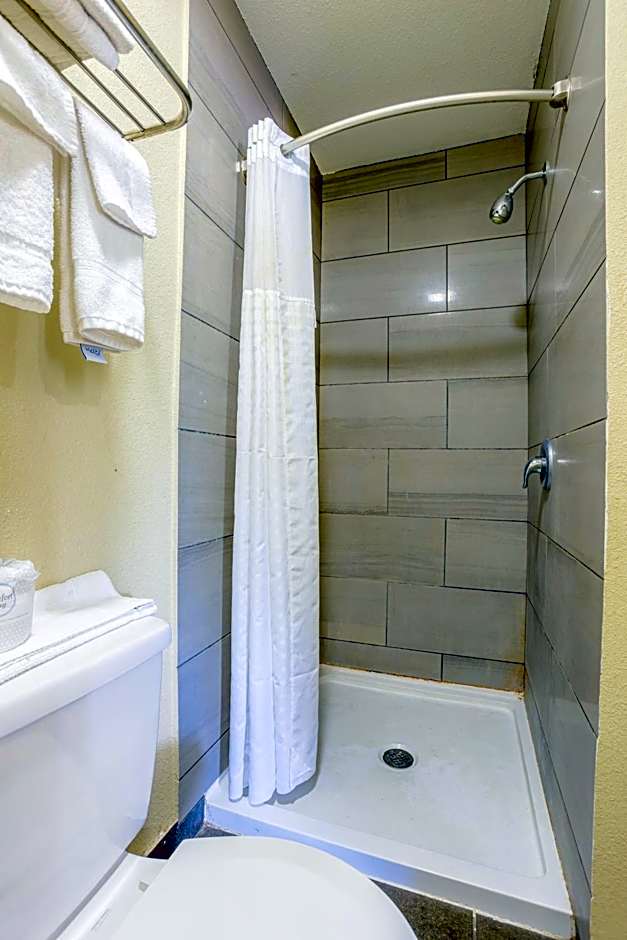 Budget Inn By OYO Natural Bridge I-81