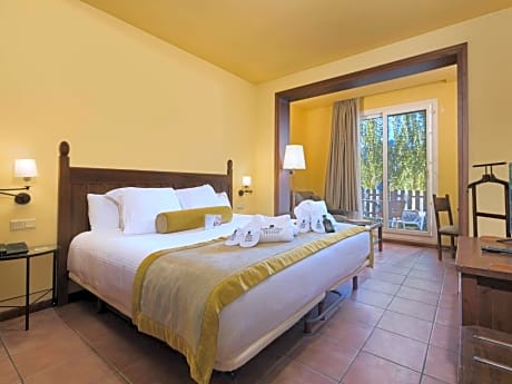 Exclusive Double Room with Mountain View