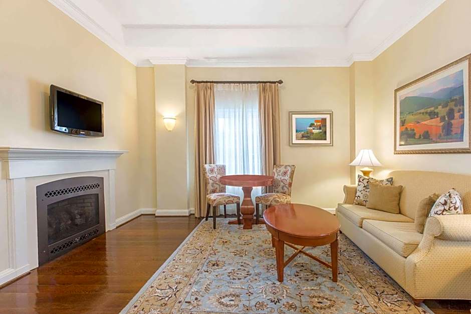 The George Washington A Wyndham Grand Hotel