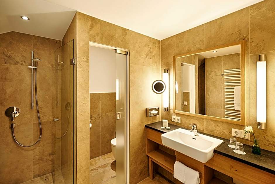 Hotel Auf der Gsteig GmbH