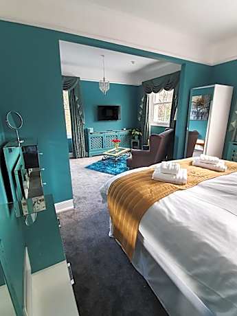 Lux Apartment-Apartment-Deluxe-Private Bathroom-Garden View