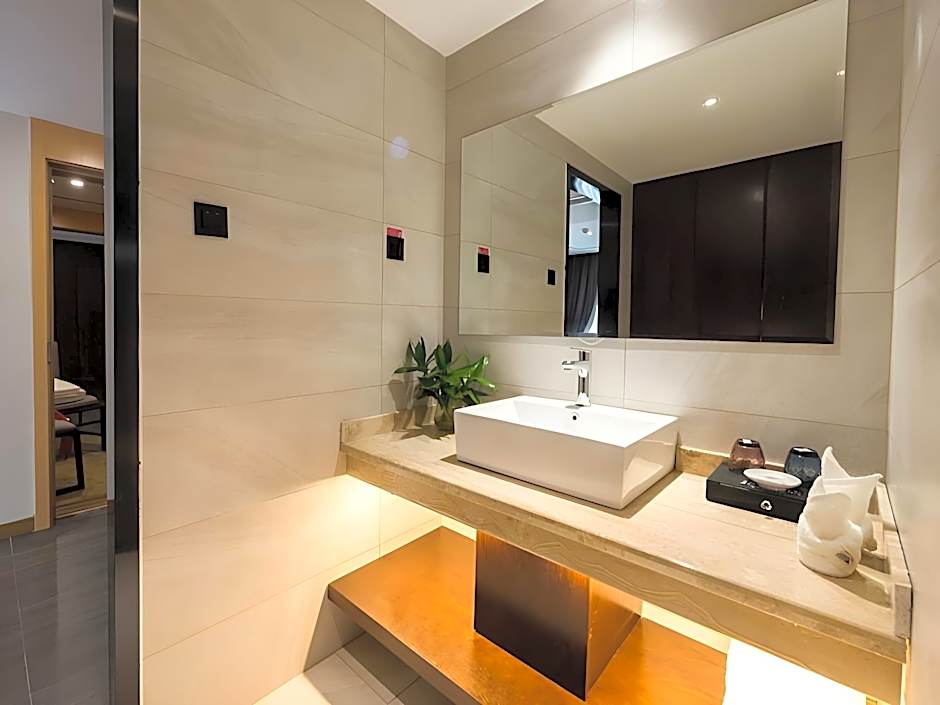 VX Hotel Wuxi Jiangyin Xiangshan Road Gymnasium