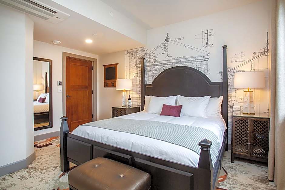 The Lodge at St Edward State Park