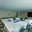 Best Western Plus Rose City Suites