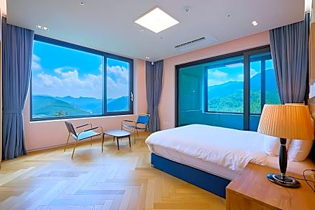 RomyZian Garden Mountain House