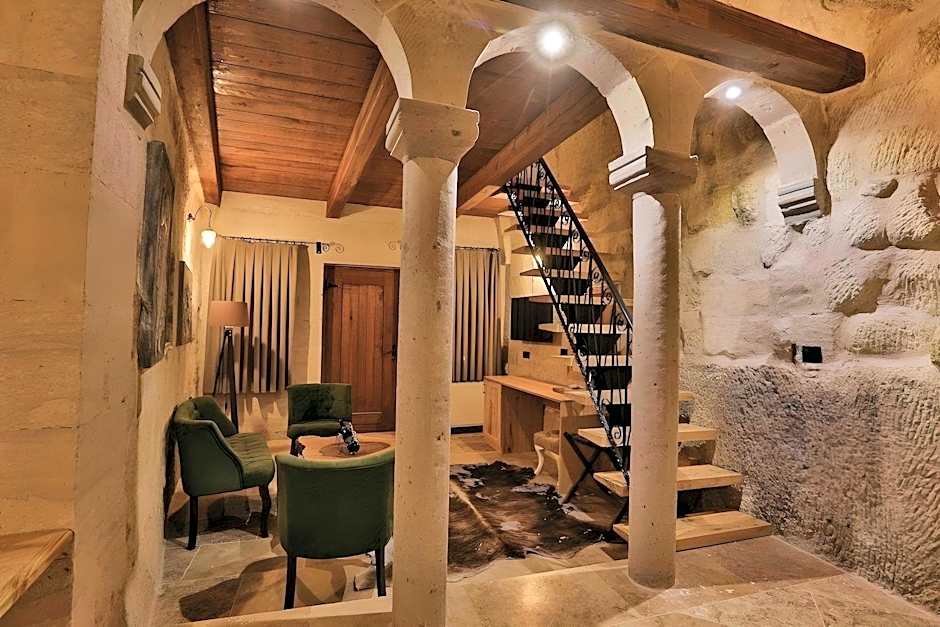 Caftan Cave Suites