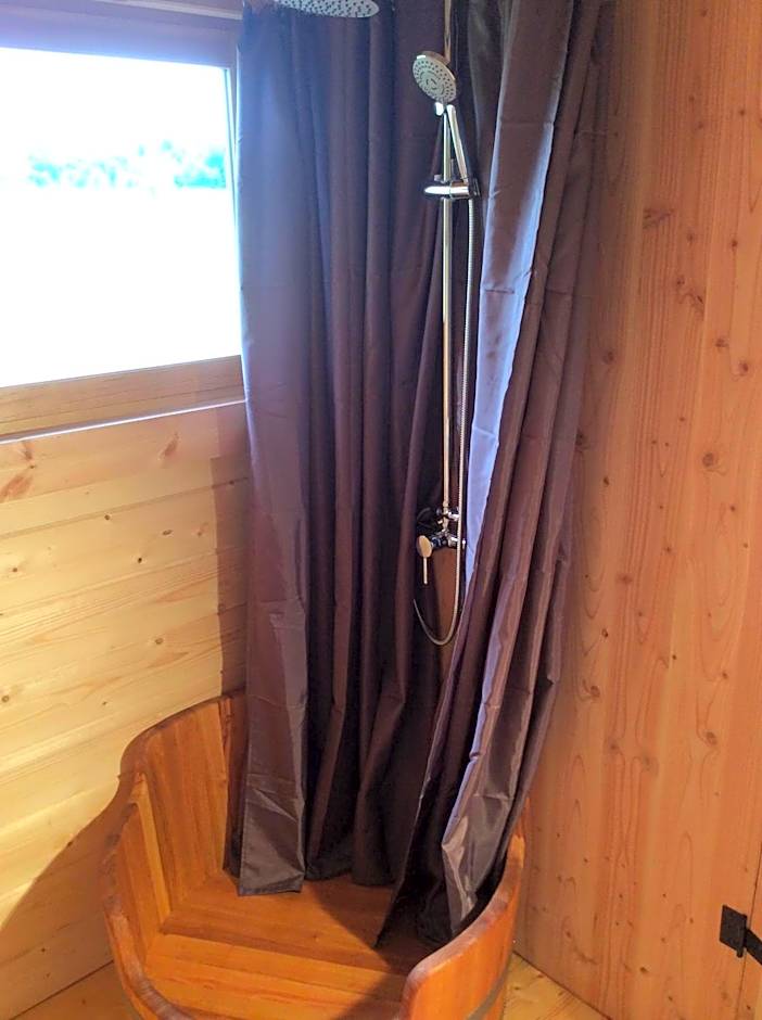 Shanti Lac Cabanes gîtes insolites et espace bien-être Bordeaux