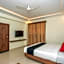 FabHotel Savi Inn - Nr. Mantri Square Mall