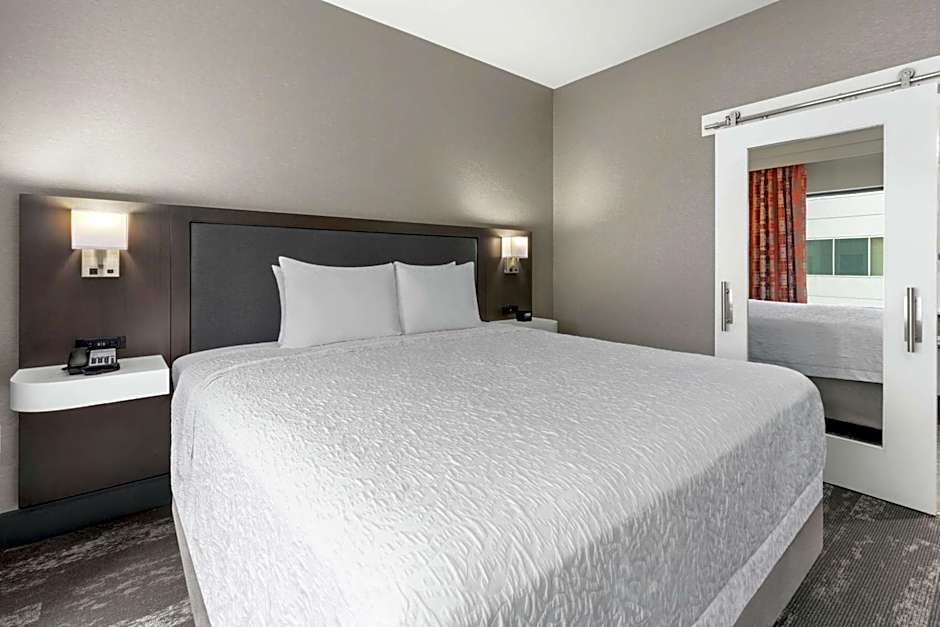 Hampton Inn By Hilton & Suites Spokane Downtown-South