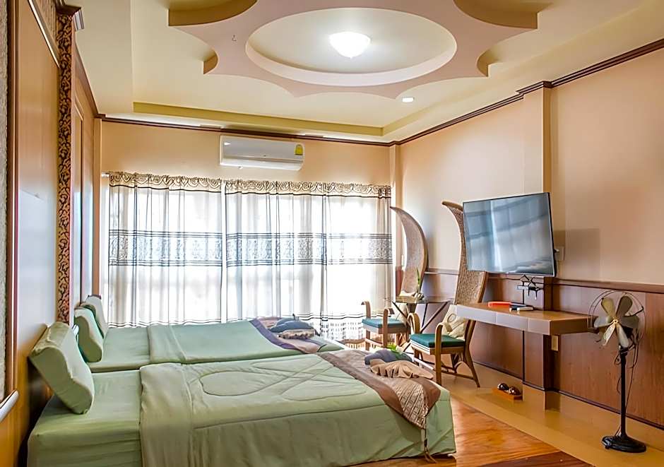 Suwanna Riverside Resort