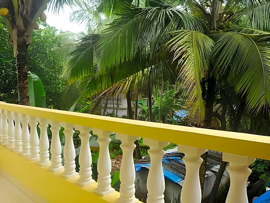 Round Cube Guest House