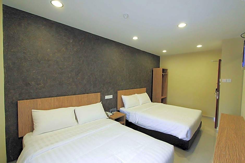 Era Plus Hotel