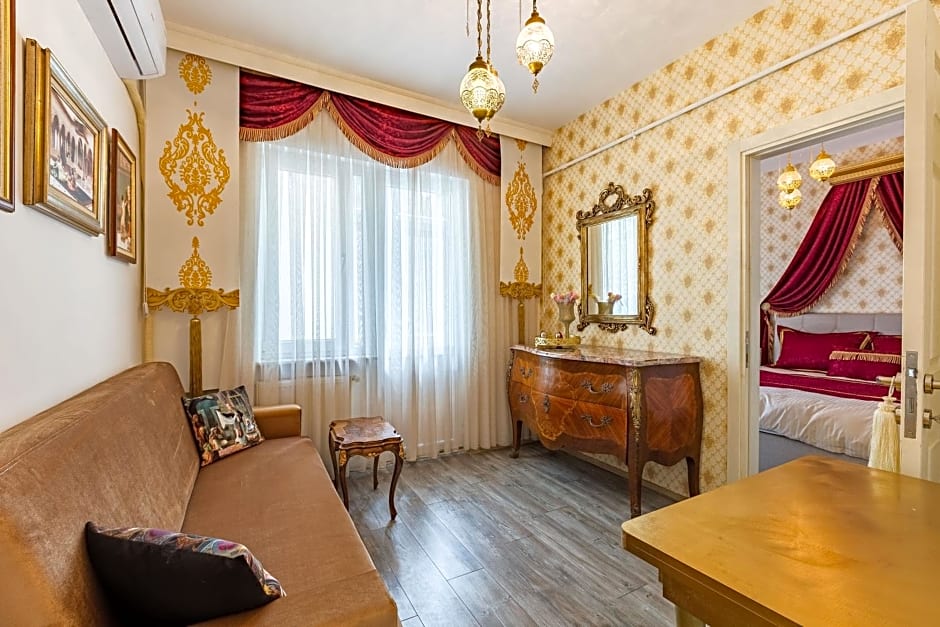 Charming Apartment Designed with Ottoman Style 5 Min Walk to Taksim Square in Beyoglu