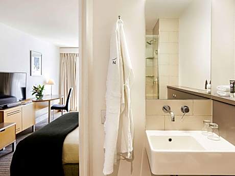 Lakeside Room with Two Double Beds