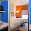 Holiday Inn Express Houston-Alvin By IHG