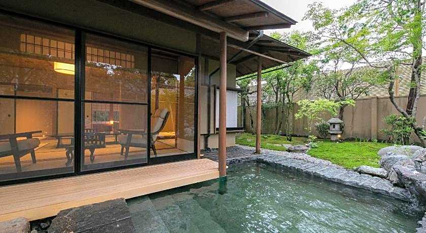 Ryokan Yakakutei