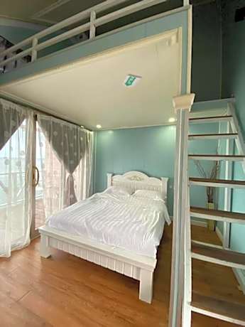 Deluxe Twin Room with Sea View