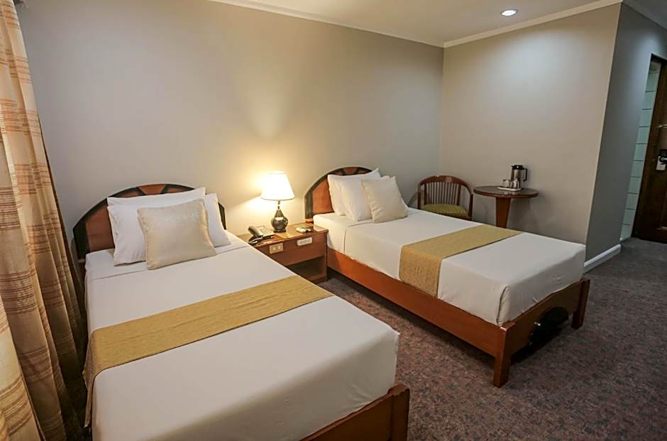 Holiday Plaza Hotel Cebu