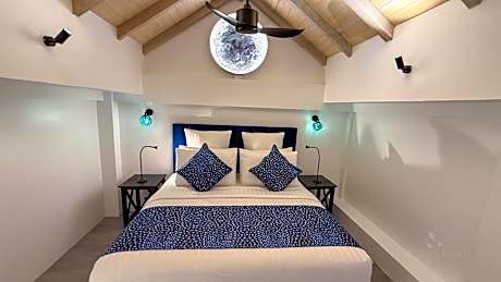 Suite Mezzanine Room on all inclusive with Two dives per day