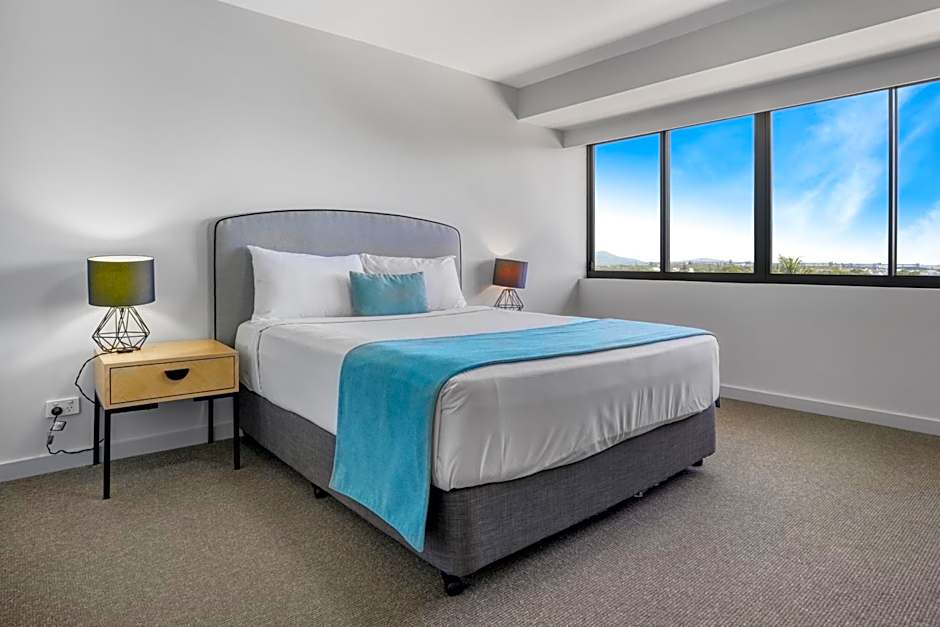 Gladstone Reef Hotel Motel