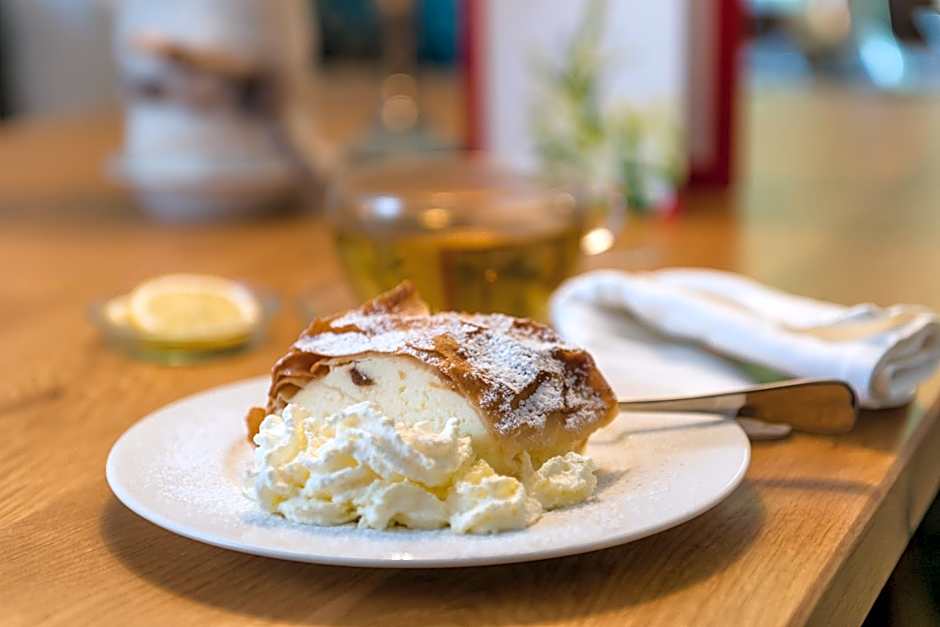 Schloss Prielau Hotel & Restaurants