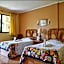 Playa Papagayo Beach Inn