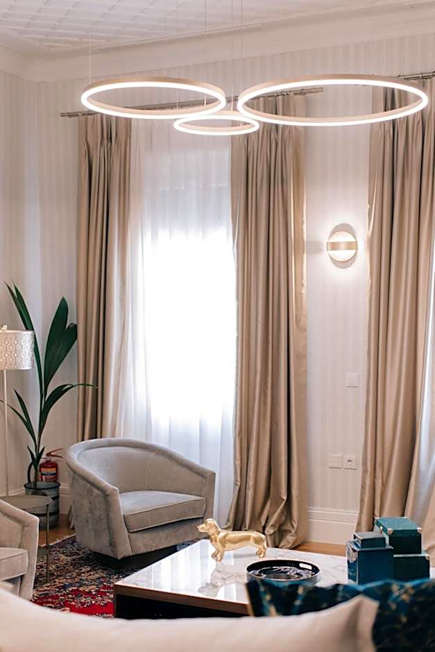 Castellano Hotel & Suites