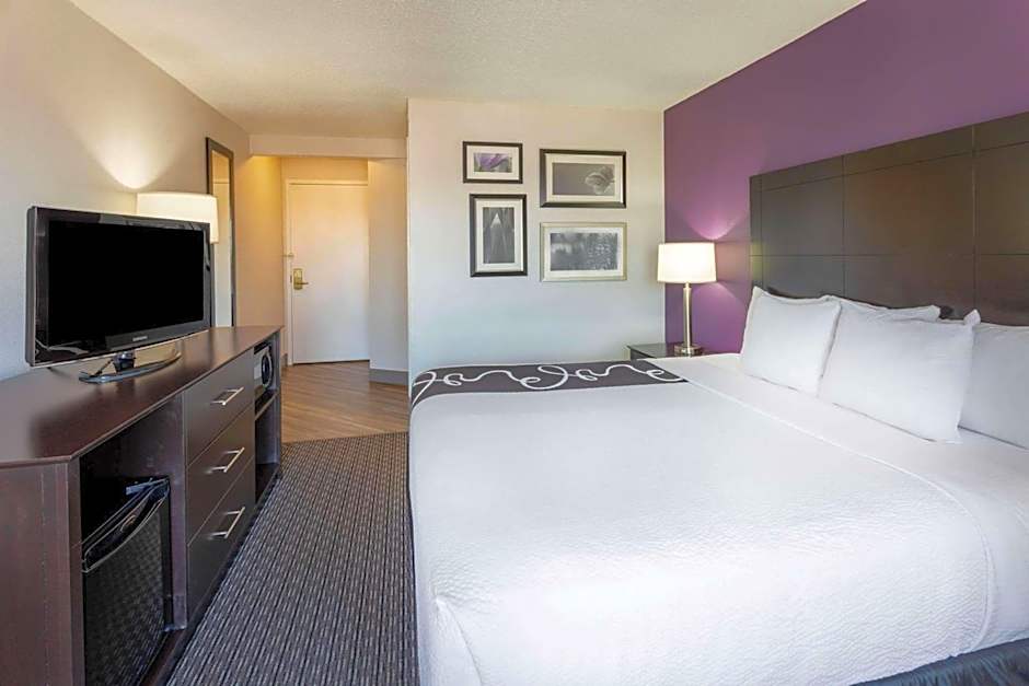 La Quinta Inn & Suites by Wyndham Minneapolis Bloomington West