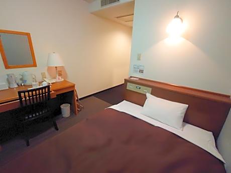 Single Room - Non-Smoking