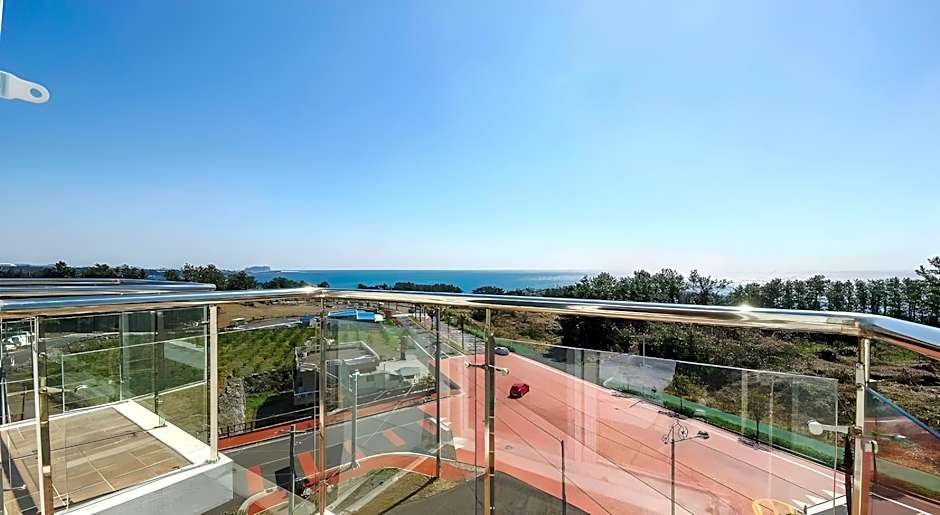 Jungmun Oceanblue Hotel