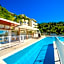 Airlie Summit Apartments