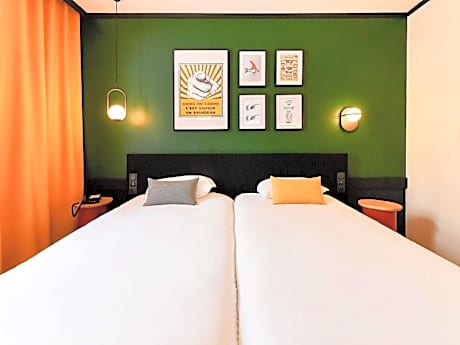 Superior Twin Room