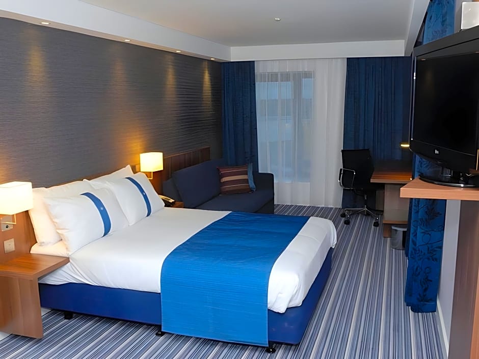 Holiday Inn Express Birmingham–South A45 By IHG