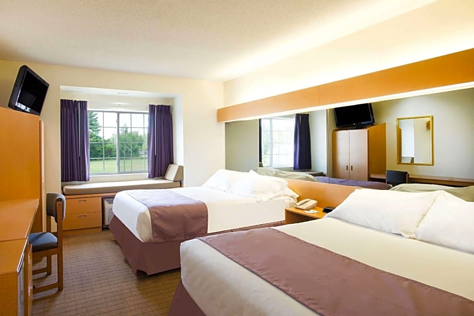 Microtel Inn & Suites By Wyndham Plattsburgh