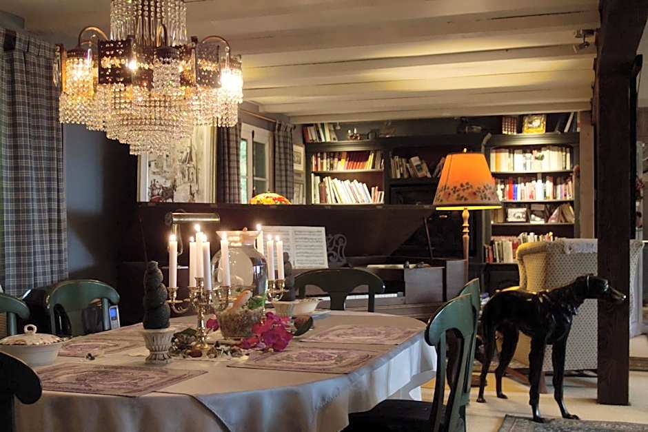 Le Petit Clocher Gite Touristique B & B