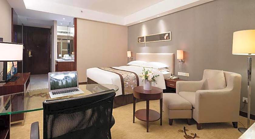 Leisure Hotel